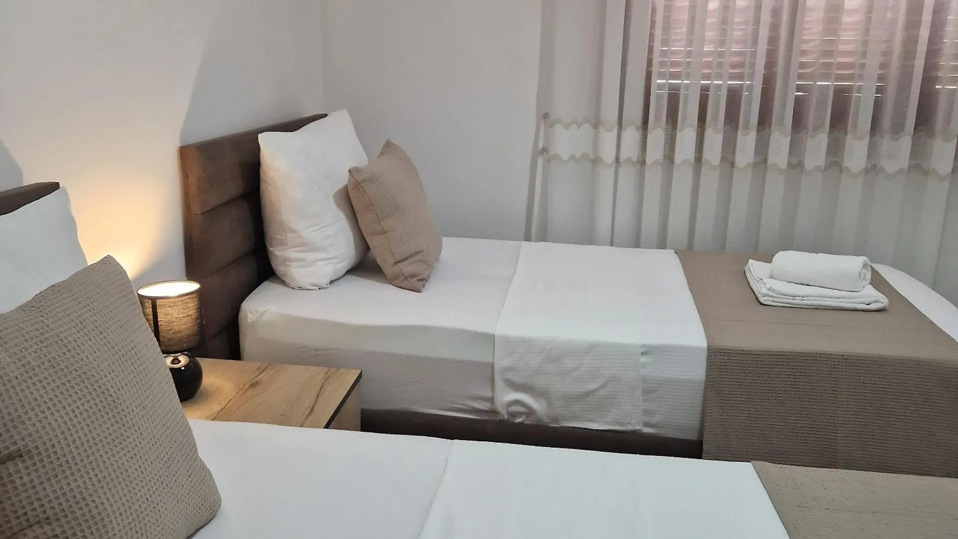 Villa Yucca Vlorë 아파트