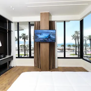4* Otel Adore